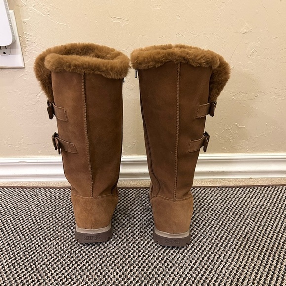 Skechers Winter Boots with Fur Lining and Toggle Closures Tan Size 10 - Picture 2 of 6